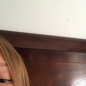 Meet your Posher, Ava